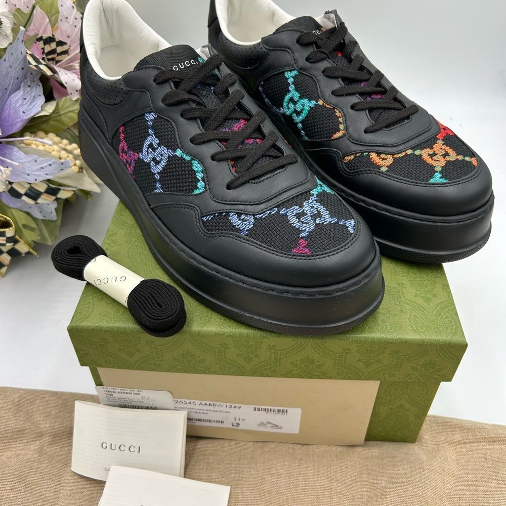 Men’s Gucci, GG embroidered sneakers size 11.5 made in Italy - Picture 3 of 10